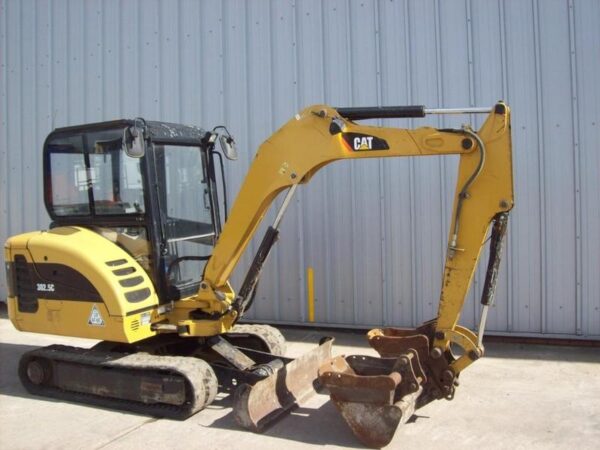 2010 Caterpillar 302.5 Mini Excavator,